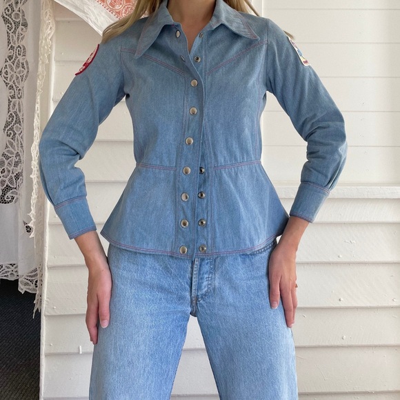 Vintage 70s hand sewn denim snap top w/patches!! - Picture 5 of 13